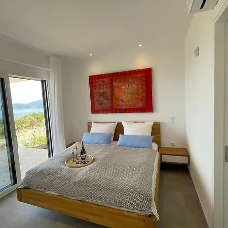 Pinea - Newly Built Modern Few Minutes From The - Evgiros