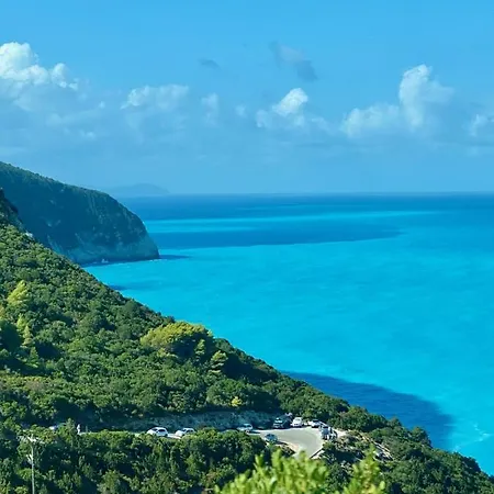 Pinea - Newly Built Modern Few Minutes From The - Evgiros