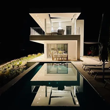 Pinea - Newly Built Modern Few Minutes From The - Evgiros