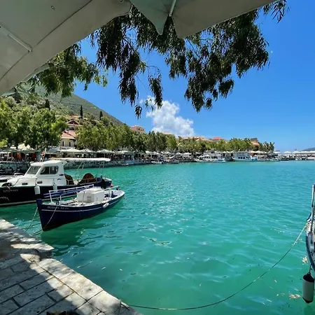 Pinea - Newly Built Modern Few Minutes From The - Villa