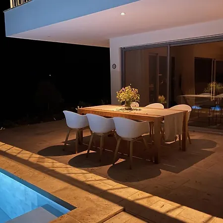 Pinea - Newly Built Modern Few Minutes From The - Vila Evgiros