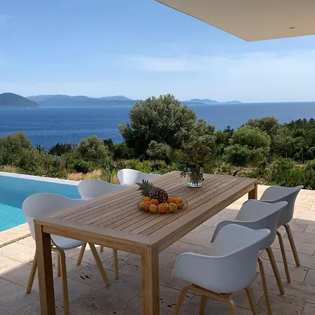 Vila Pinea - Newly Built Modern Few Minutes From The - Evgiros