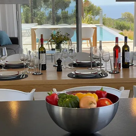 Луксозна вила Pinea - Newly Built Modern Few Minutes From The - *