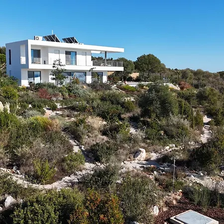 Луксозна вила Pinea - Newly Built Modern Few Minutes From The - *