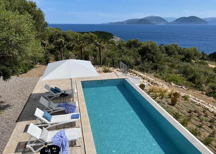 Pinea - Newly Built Modern Few Minutes From The - Evgiros